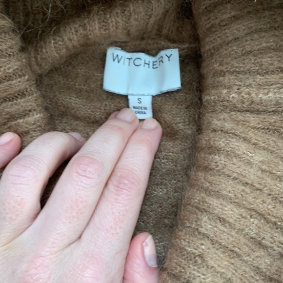 Roll neck / off shoulder knit - Picture 2 of 3